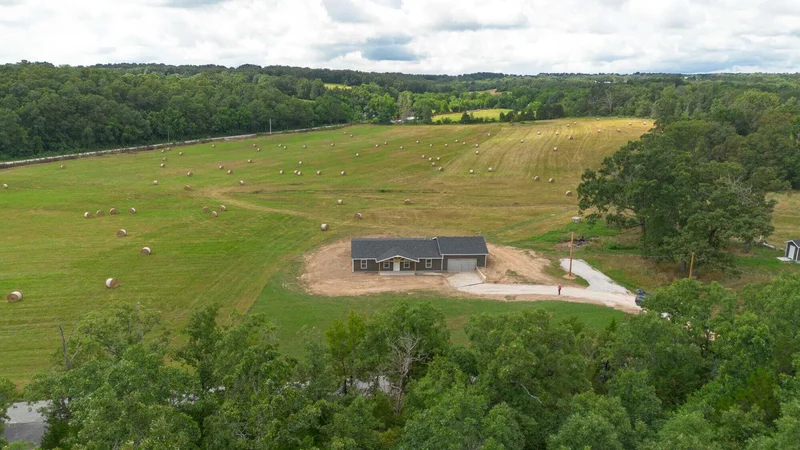 21113 Fr 2020, Crane, MO 65633, Aurora, Missouri, United States. - Photo 35
