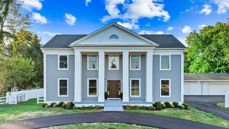 6803 Brownsboro Rd, Louisville, KY 40222, Glenview, Kentucky, United States. - Photo 18