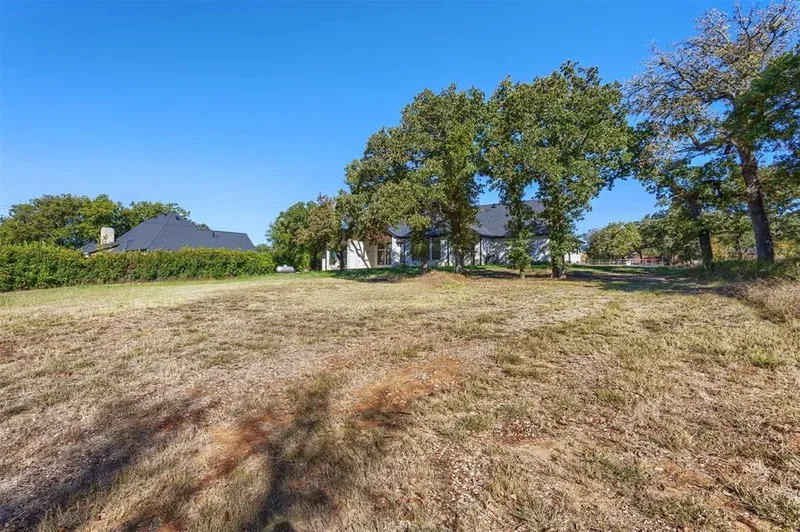 1940 Houston Road, Burleson, Texas, United States. - Photo 20