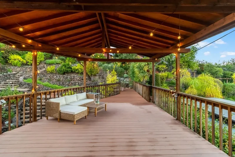 3848 Vineyard Drive, Redwood City, California, United States. - Photo 33
