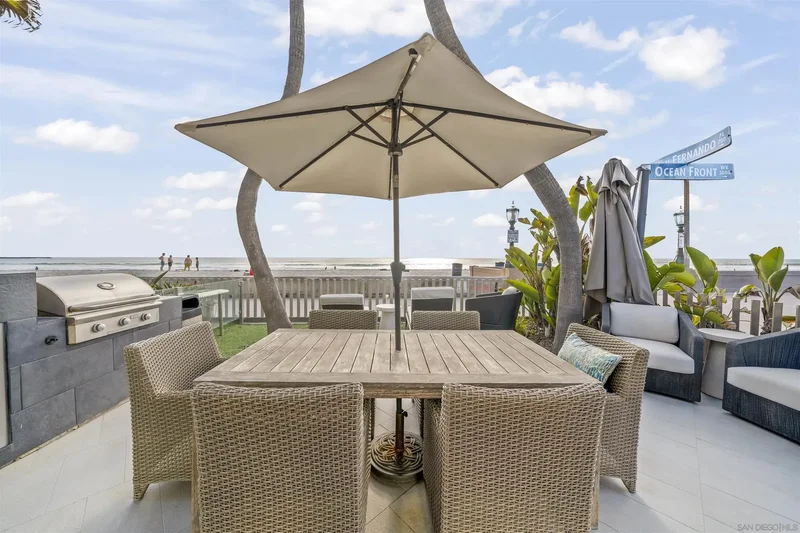 2999 Ocean Front Walk 1, San Diego, California, United States. - Photo 16
