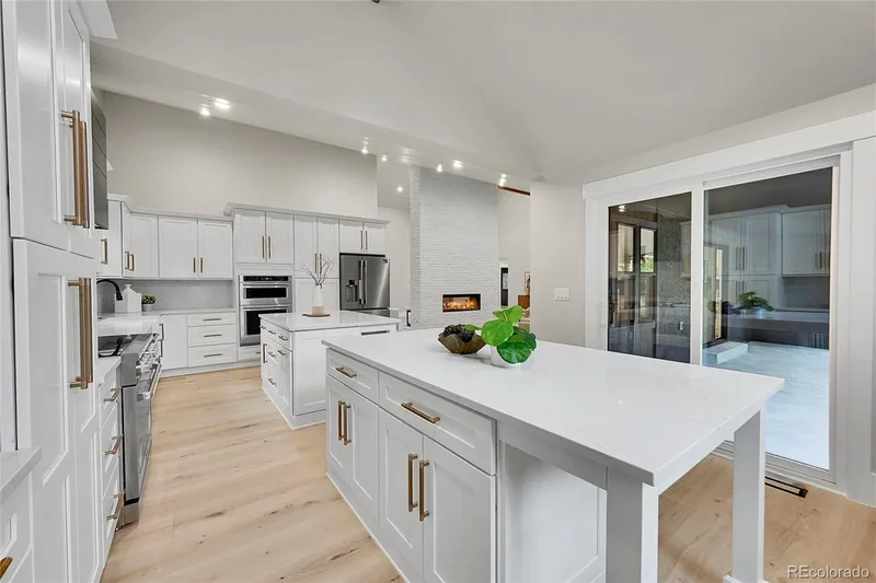 4 Village Court, Columbine Valley, Colorado, United States. - Photo 22