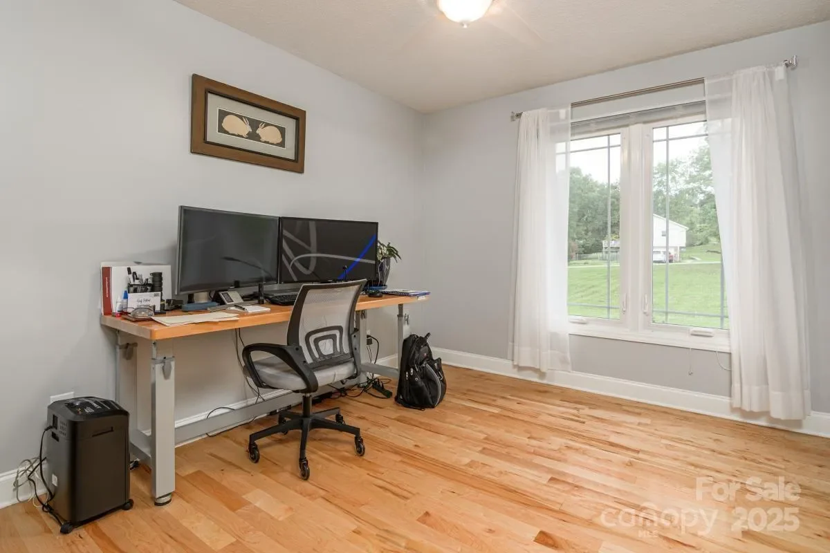Gallery photo 10