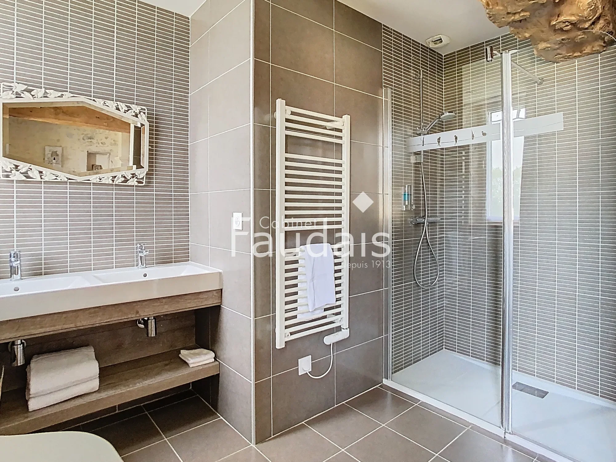 Isigny-sur-Mer, Normandy, France. - Photo 26