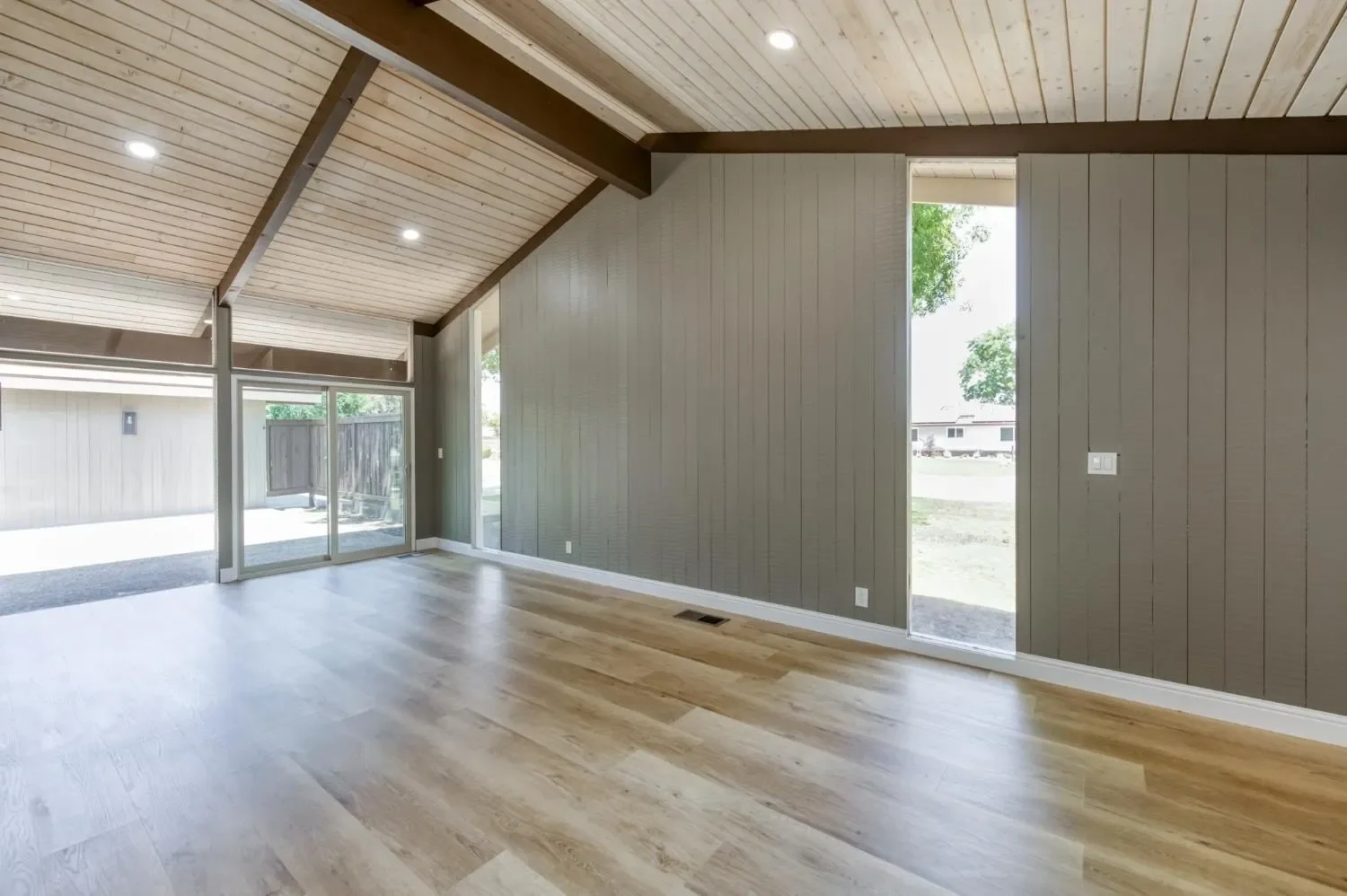 1904 Fairway Avenue S, Fresno, CA 93727, Fresno, California, United States. - Photo 7