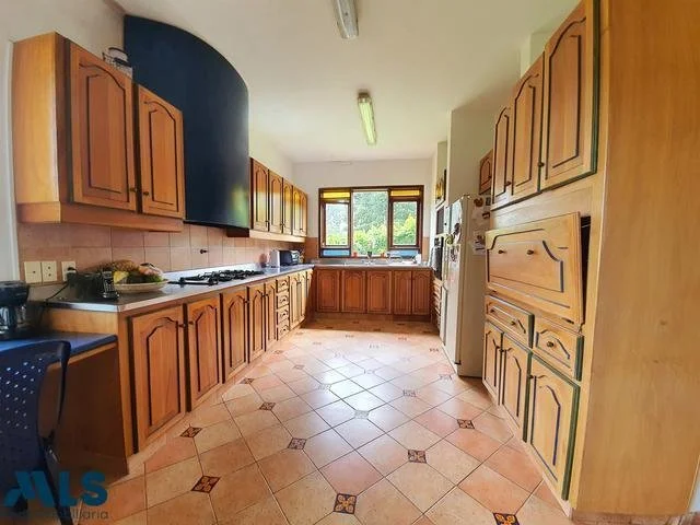 Gallery photo 2