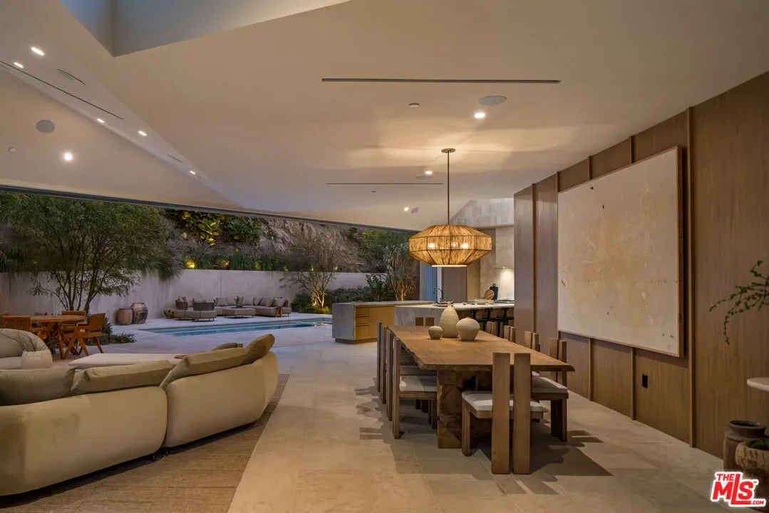 1600 Rising Glen Rd, Los Angeles, California, United States. - Photo 16