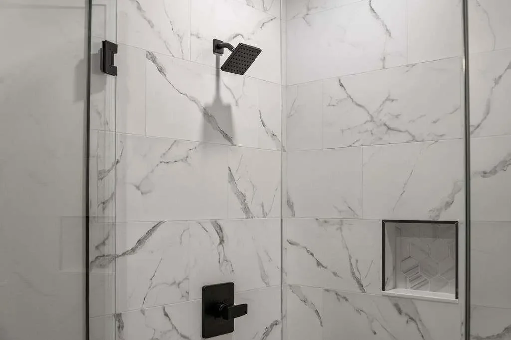 2393 Ada Street, Chicago, Illinois, United States. - Photo 33