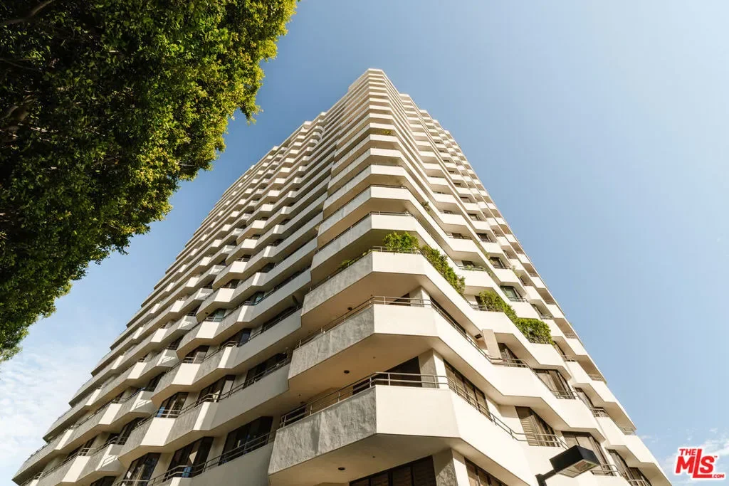 10601 Wilshire Boulevard 303, Los Angeles, California, United States. - Photo 17