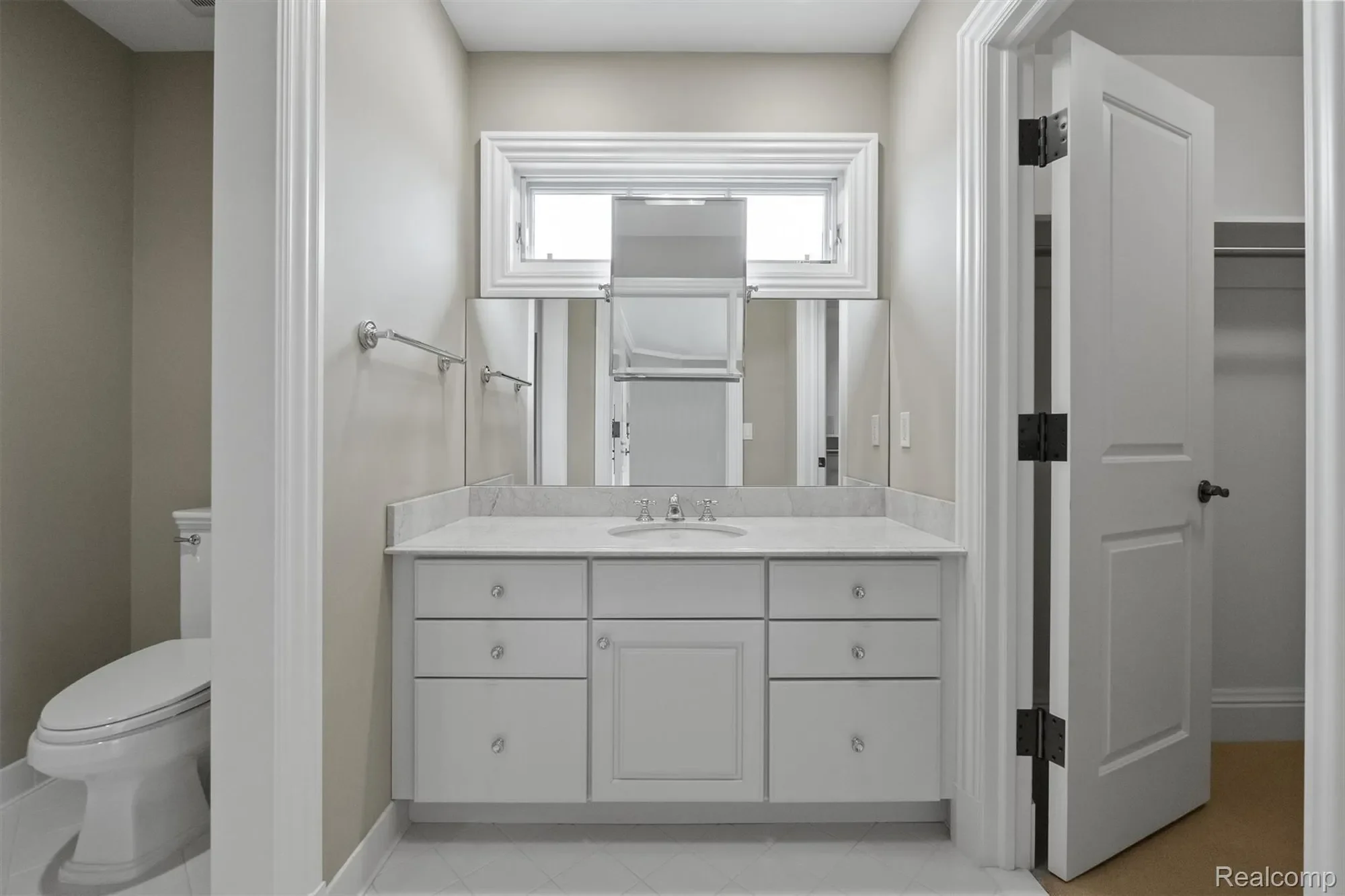2921 Turtle Pond Court, Bloomfield Hills, MI 48302, Bloomfield Hills, Michigan, United States. - Photo 5