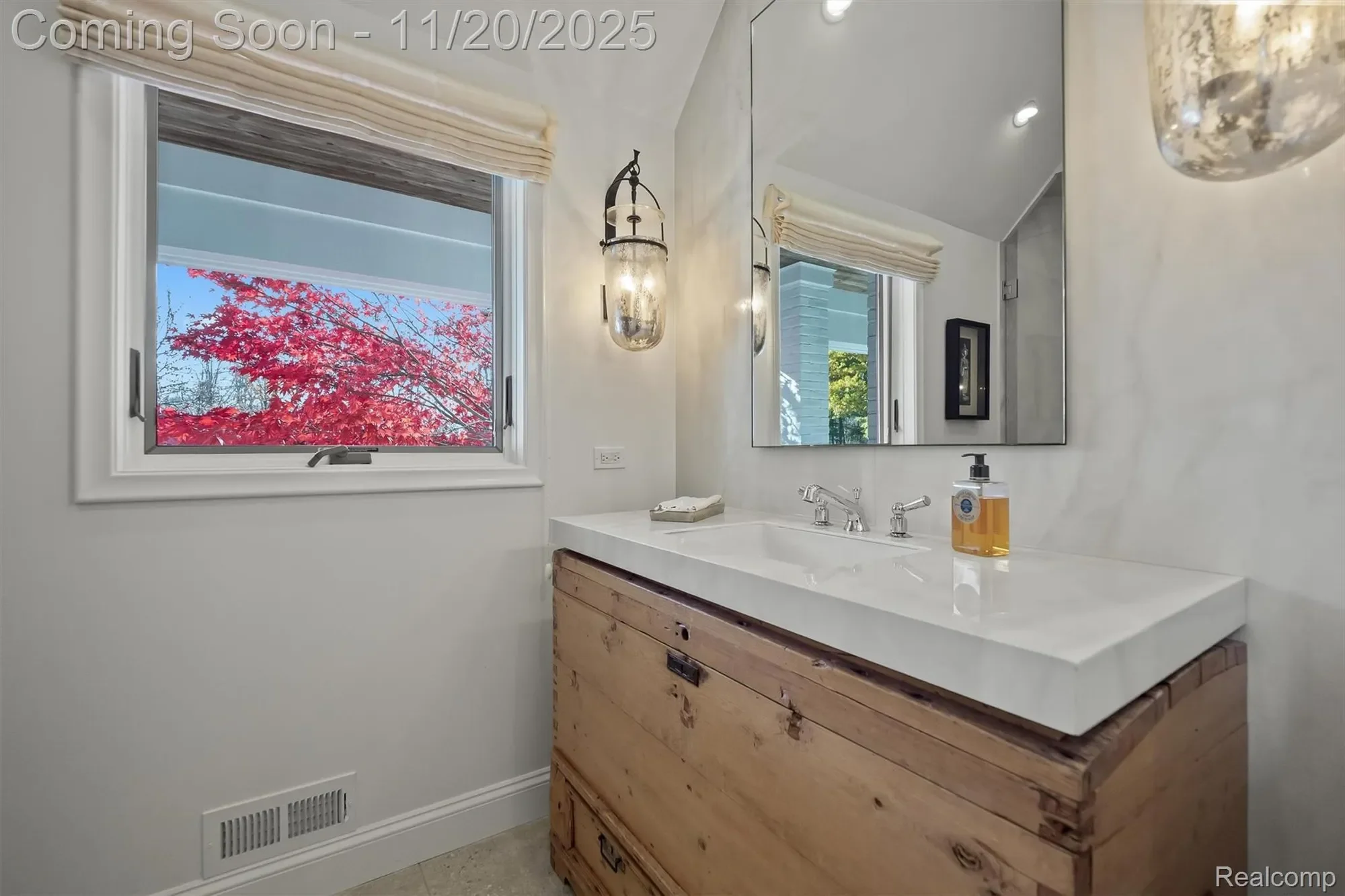 5764 Bloomfield Glens Road, West Bloomfield Charter Township, MI 48322, Farmington Hills, Michigan, United States. - Photo 13