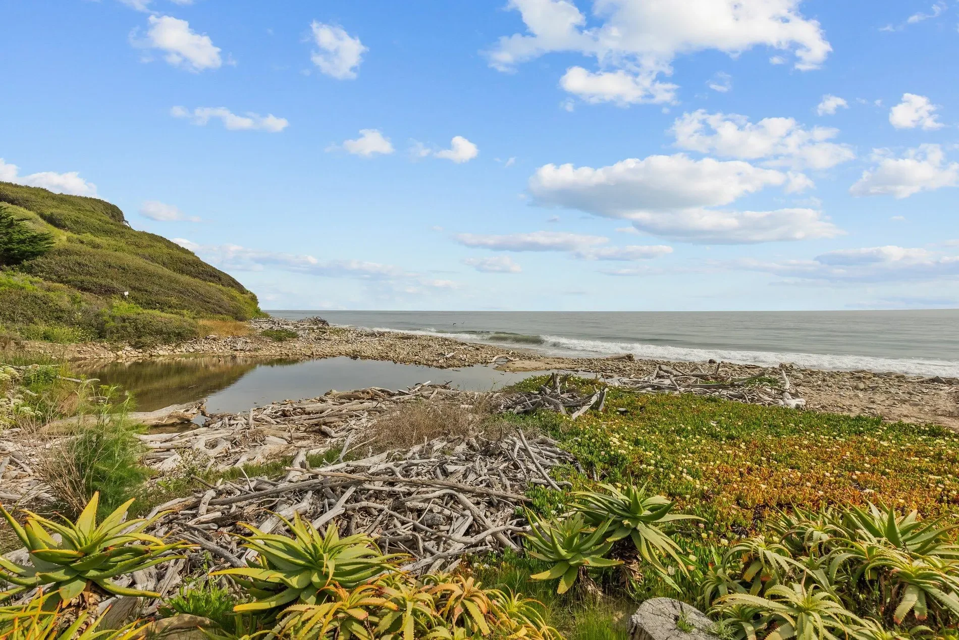 10697 Calle Quebrada, Goleta, California, United States. - Photo 40