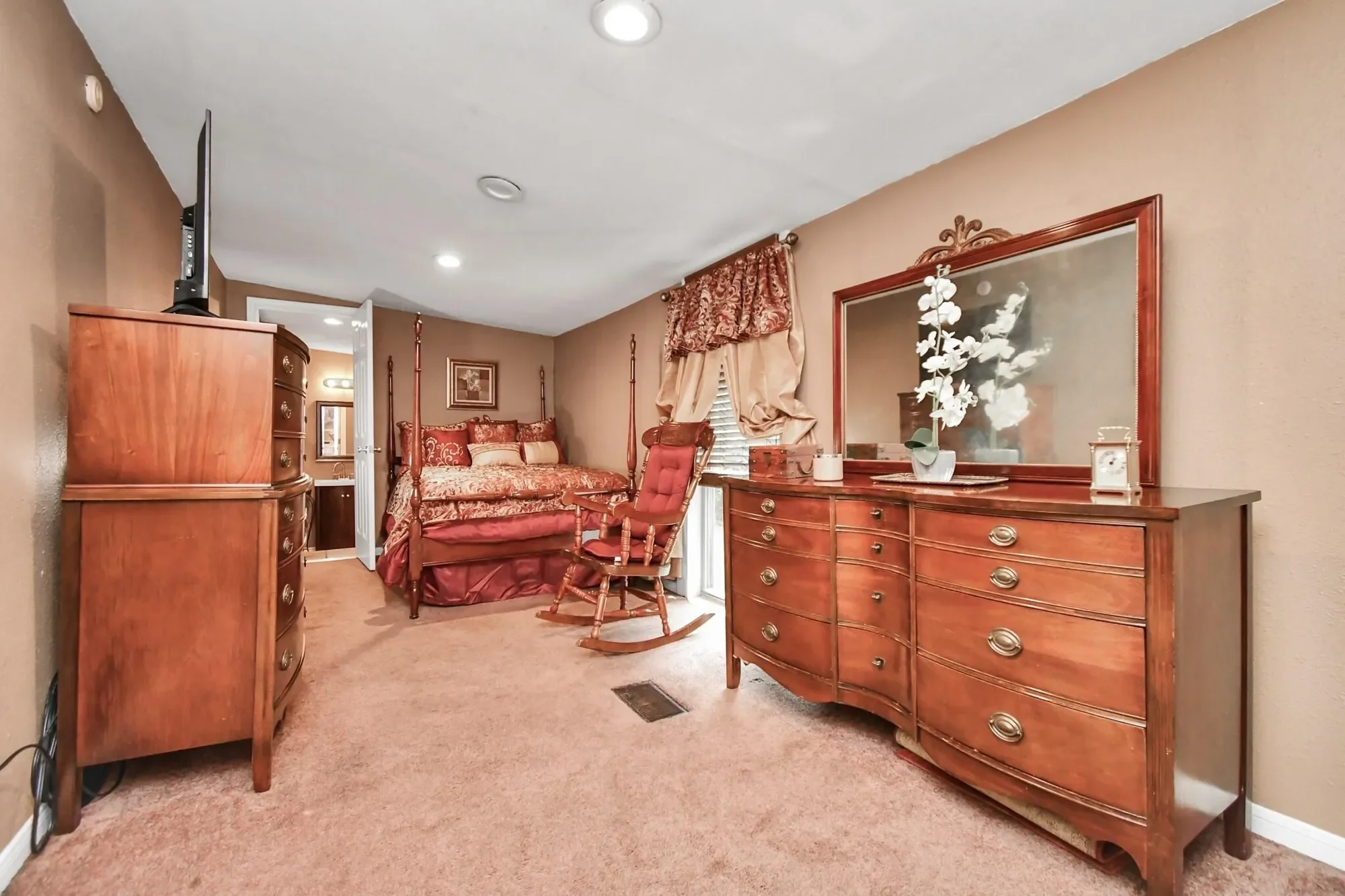 Gallery photo 6