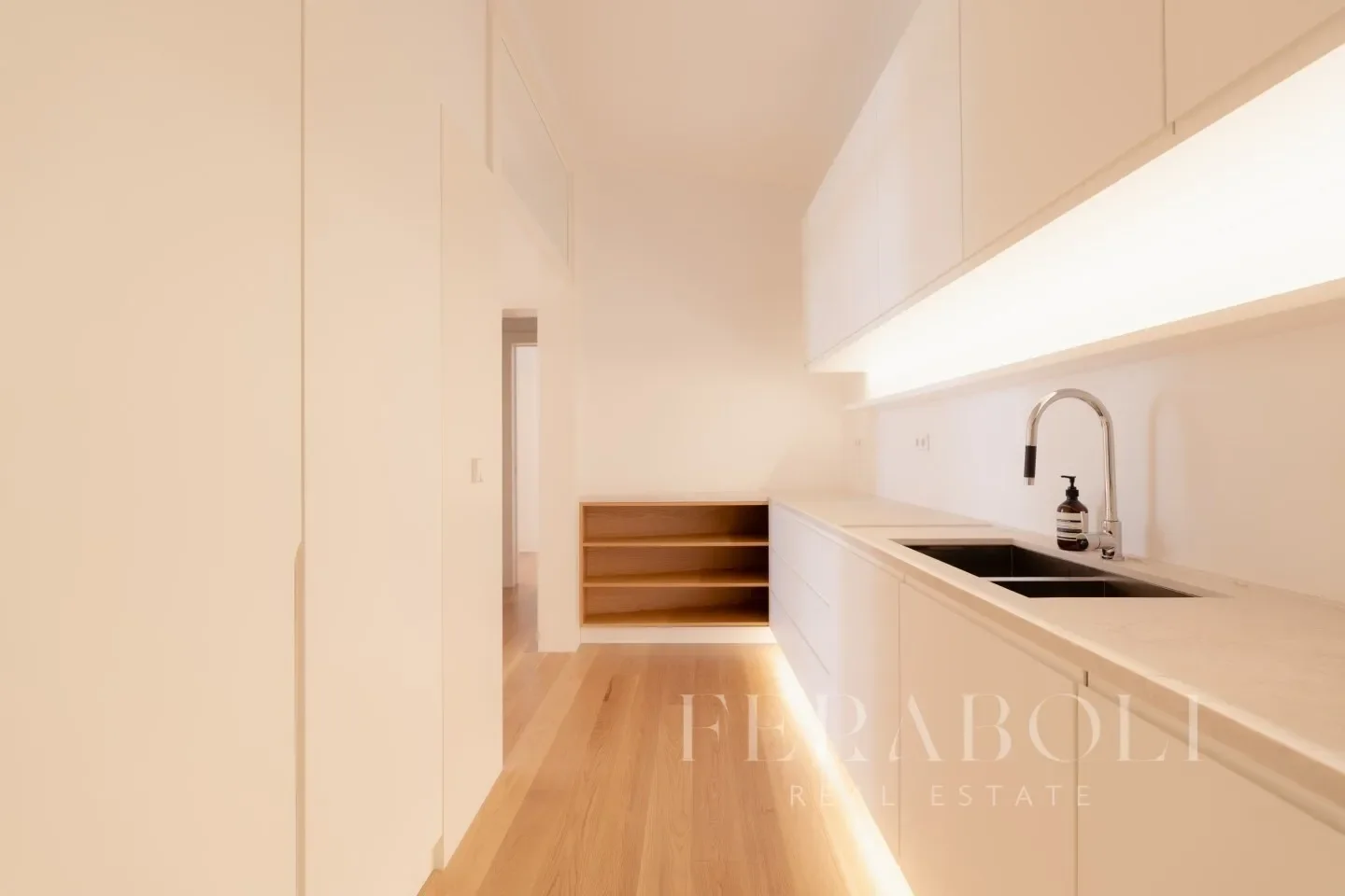 Gallery photo 4