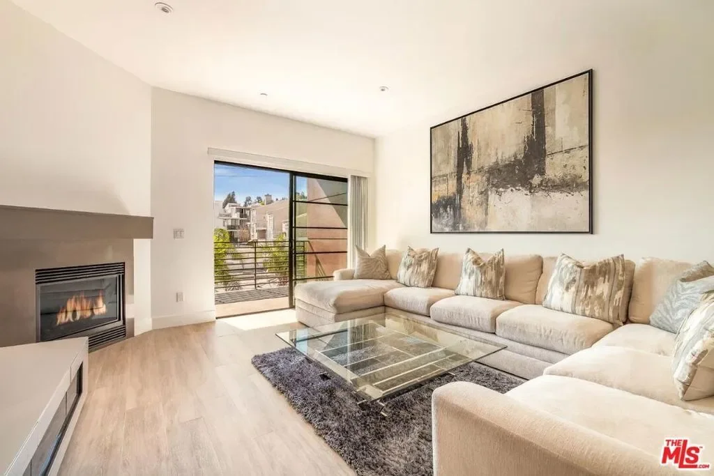 8788 Shoreham Drive 43, Los Angeles, California, United States. - Photo 4