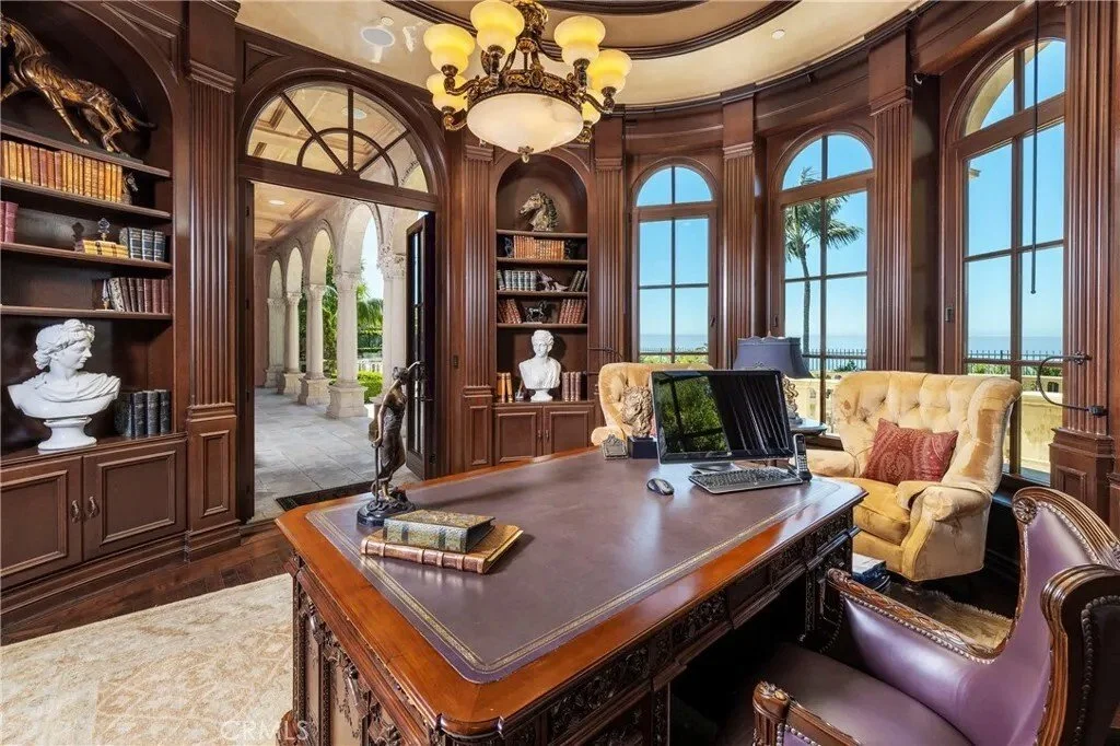 12 Skyridge, Newport Beach, California, United States. - Photo 27