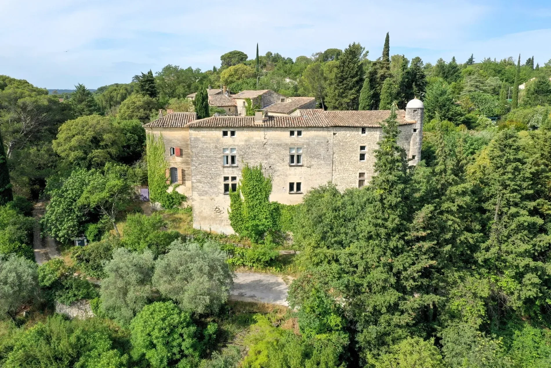 Exterior photo 11