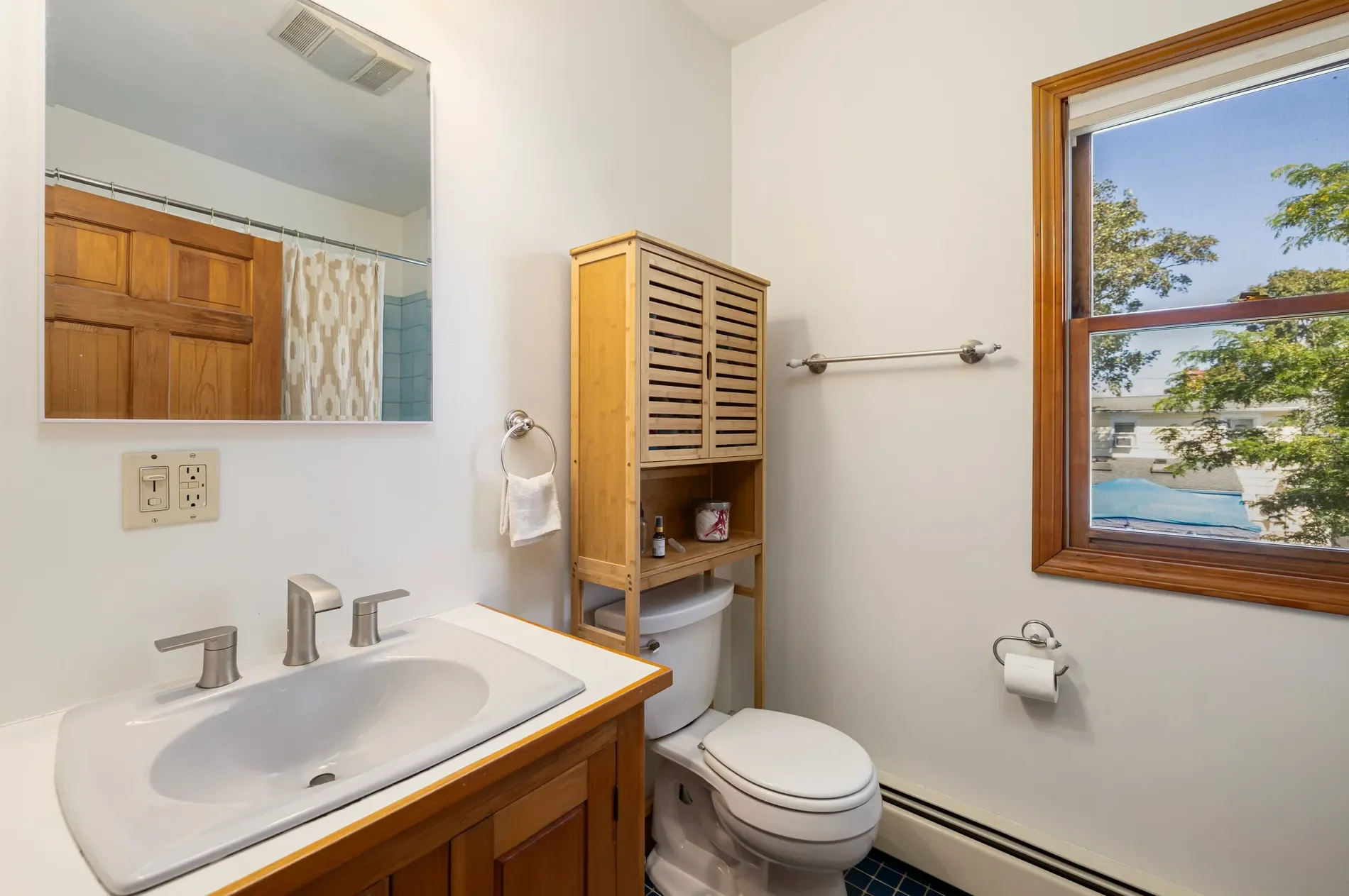 13 Oak Street, Portsmouth, RI 02871, Portsmouth, Rhode Island, United States. - Photo 23