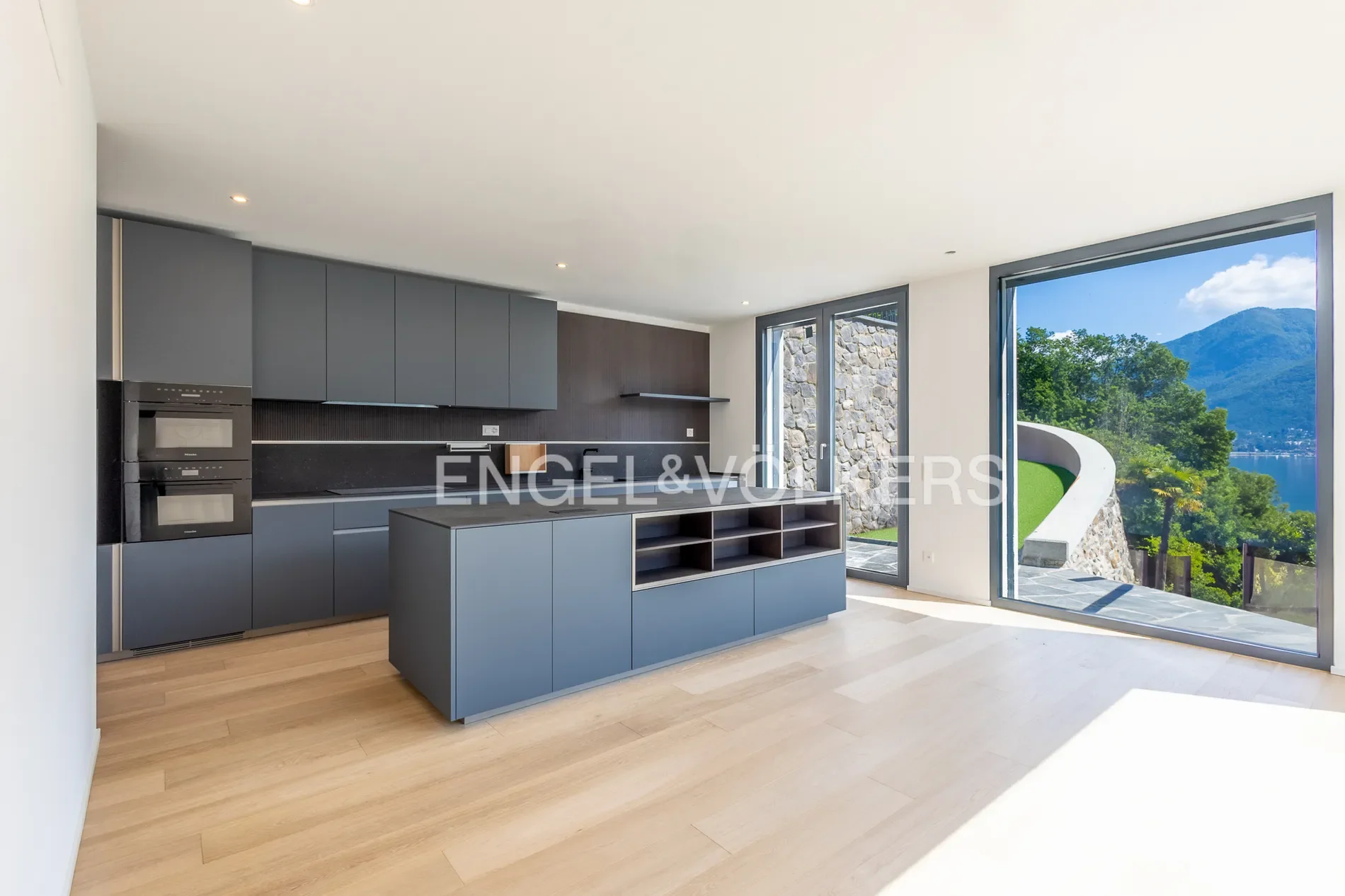 Gallery photo 5