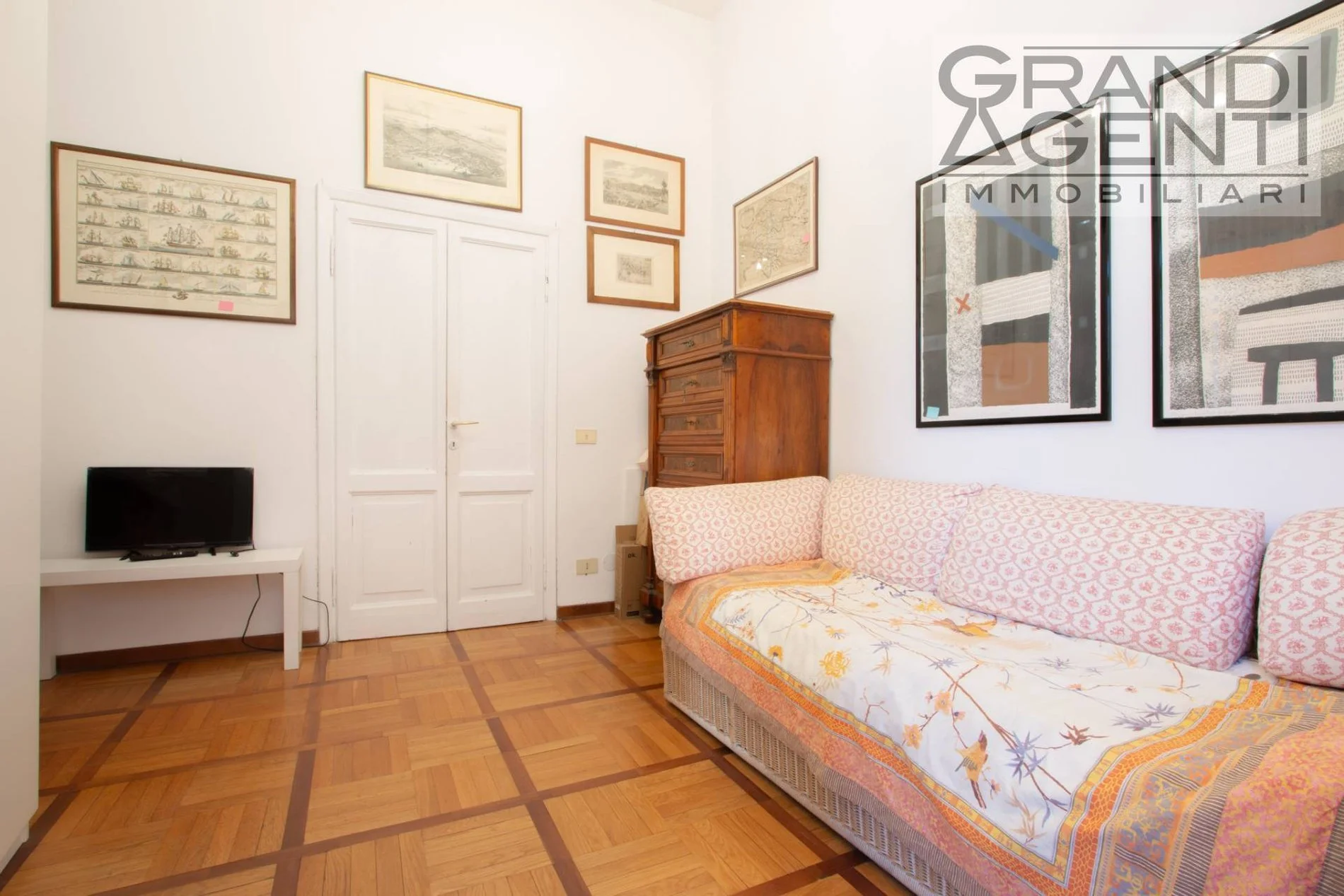 Vicolo Del Guasto 8, Verona, Veneto, Italy. - Photo 16