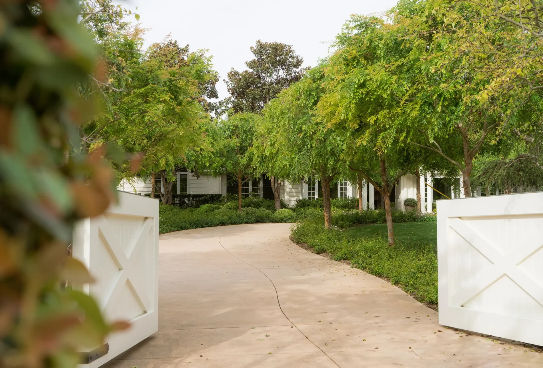 2760 Sycamore Canyon Road, Montecito, California, United States. - Photo 3
