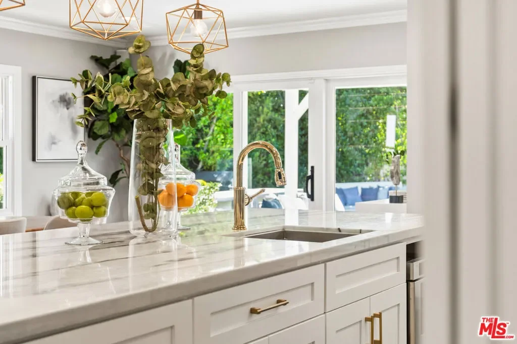 12700 Hortense Street, Los Angeles, California, United States. - Photo 25