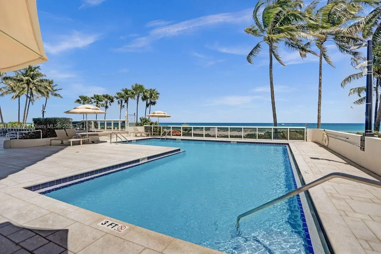 5757 Collins Ave 1605, Miami Beach, Florida, United States. - Photo 24