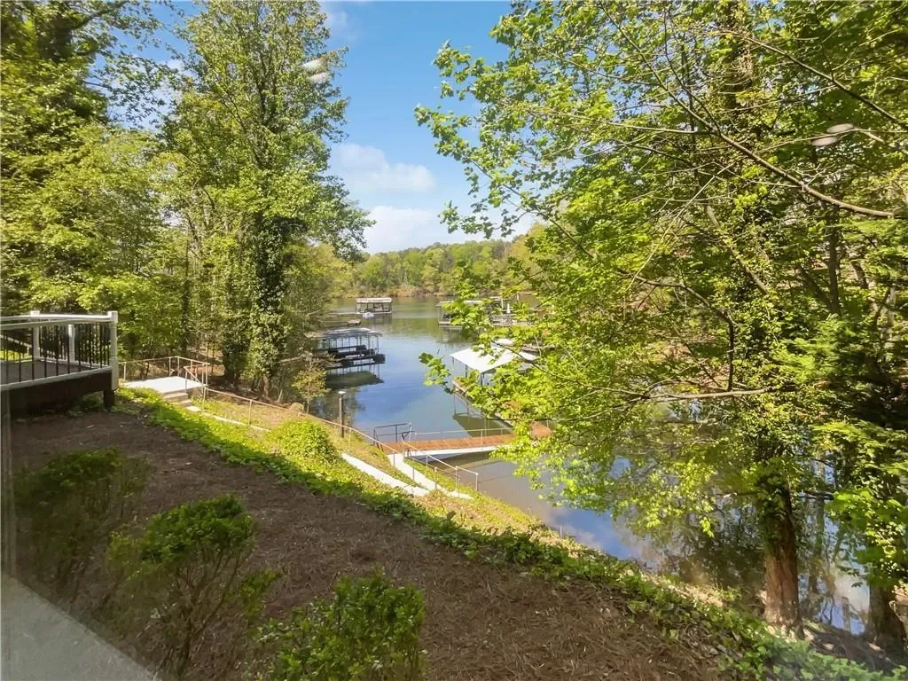 6095 Blackberry Lane, Buford, Georgia, United States. - Photo 34