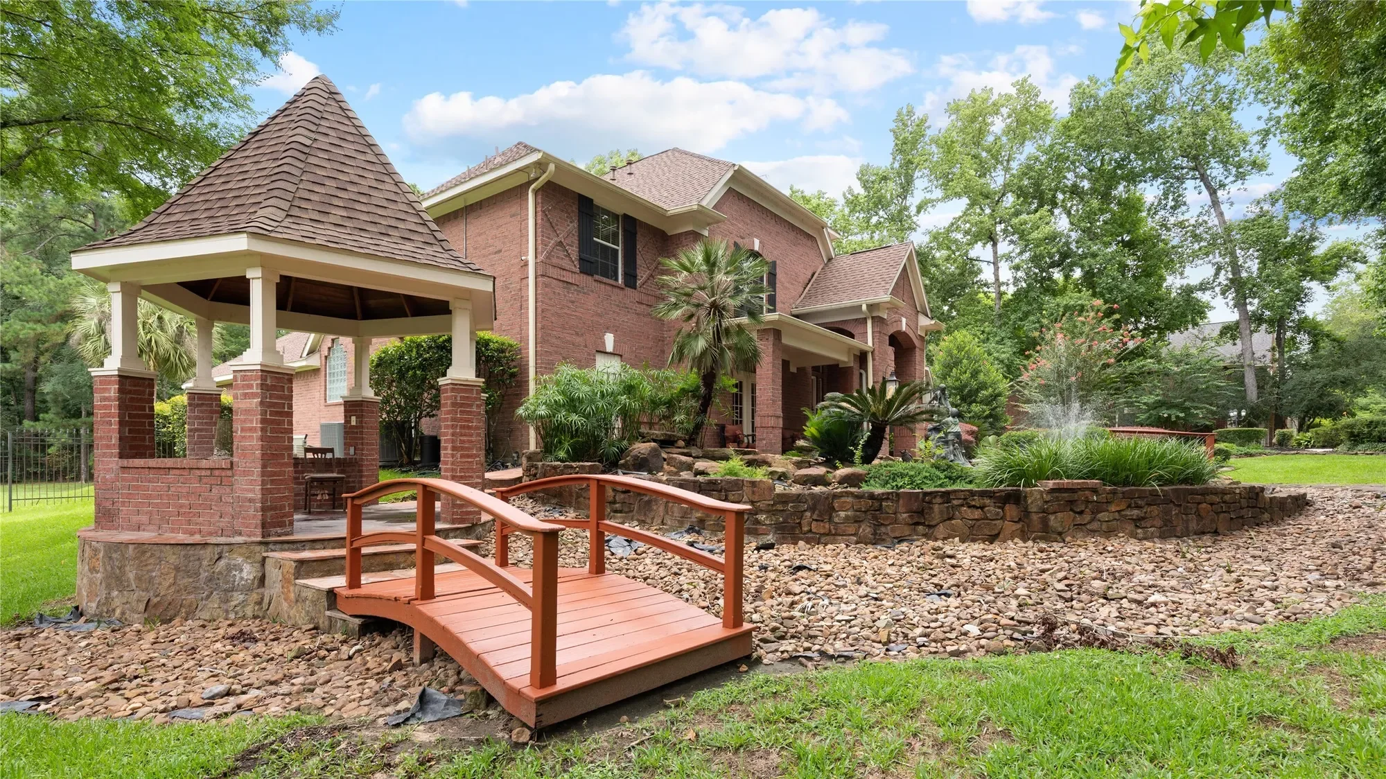 37703 Edgewater Drive, Pinehurst, TX 77362, Pinehurst, Texas, United States. - Photo 6