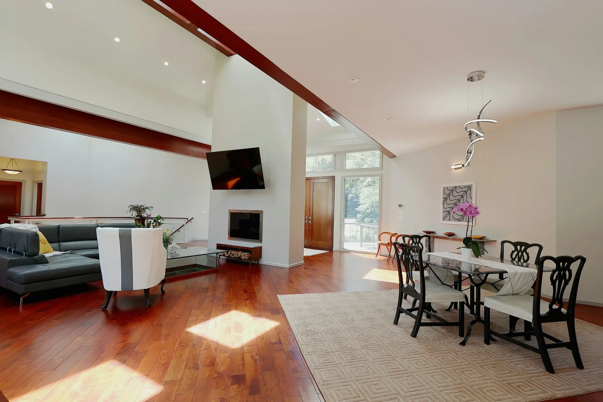Gallery photo 3