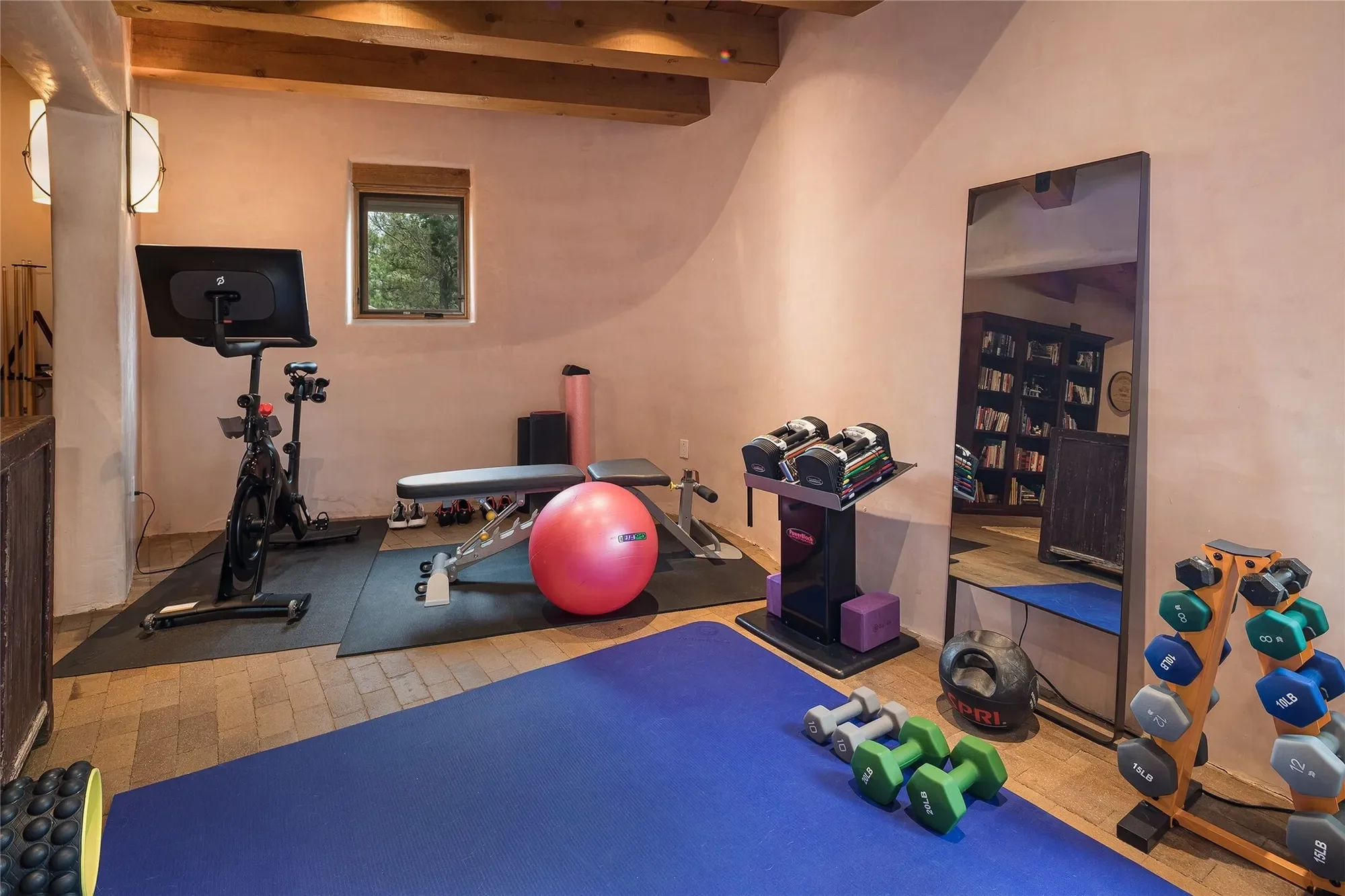 1233 N Summit Drive , Santa Fe, NM 87501, Santa Fe, New Mexico, United States. - Photo 24
