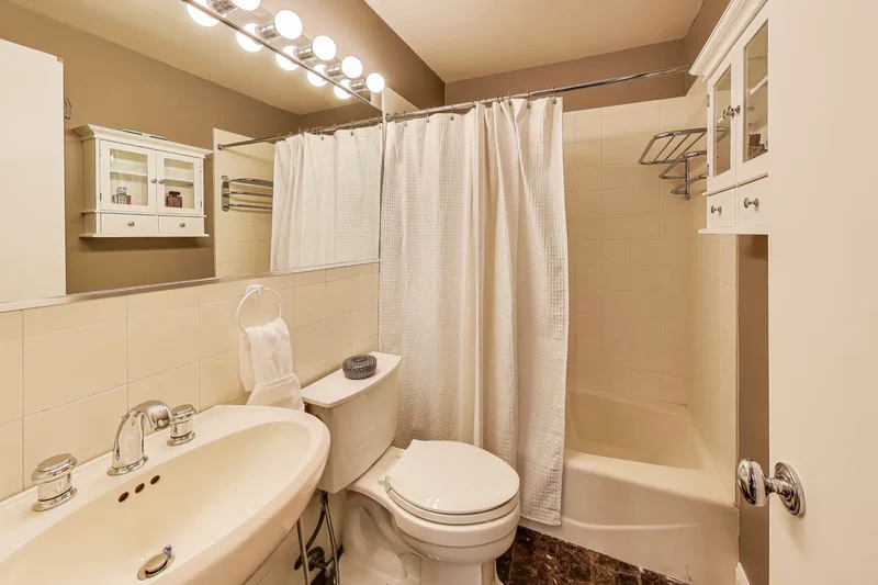 438 E North Water Street, Chicago, Illinois, United States. - Photo 37