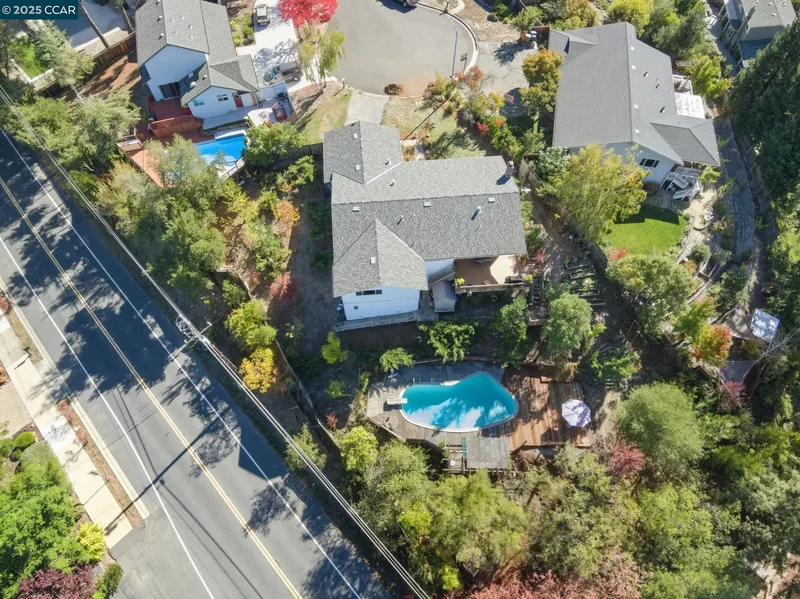 92 Gaywood Pl, Moraga, California, United States. - Photo 17