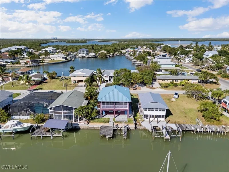 566 Coconut Avenue, Marco Island, Florida, United States. - Photo 25