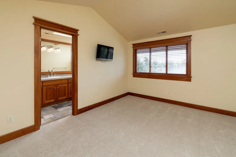 18883 Sutherland, Bend, OR, 97702, USA, Bend, Oregon, United States. - Photo 23