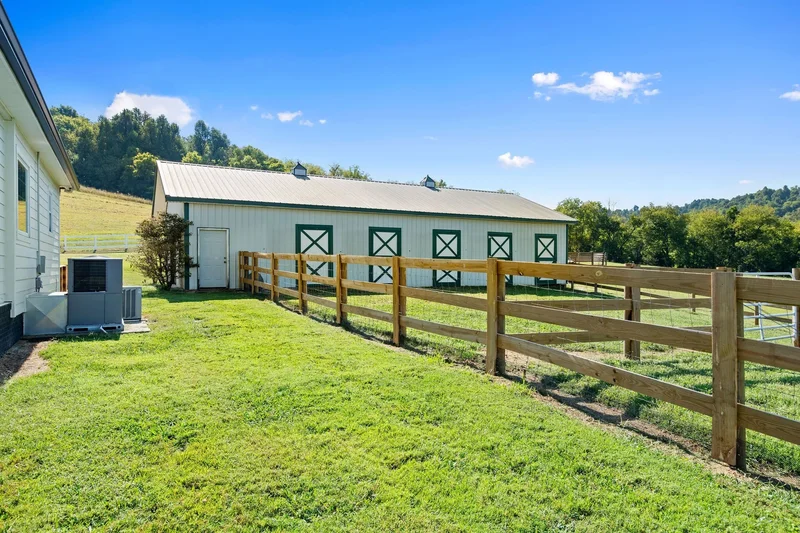 2131 Highway 130 W, Shelbyville, Tennessee, United States. - Photo 39
