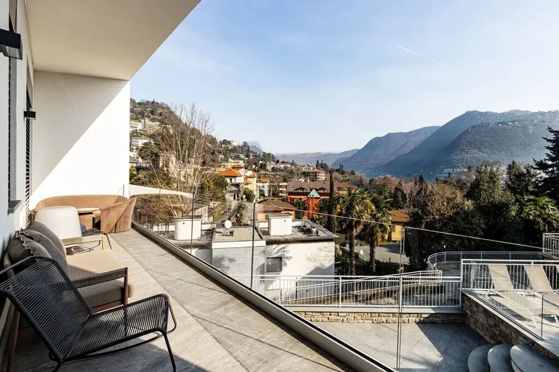 Como, Via Bellinzona, Como, Lombardy, Italy. - Photo 2