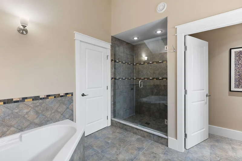 3895 W 23rd Avenue, Vancouver, British Columbia, Canada. - Photo 29