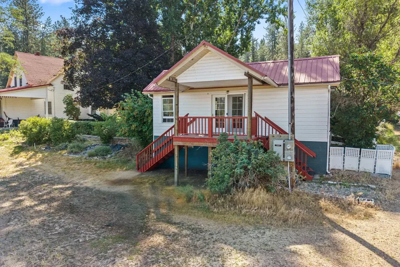 2339 Kettle River Rd, Kettle Falls, WA 99141, Kettle Falls, Washington, United States. - Photo 41
