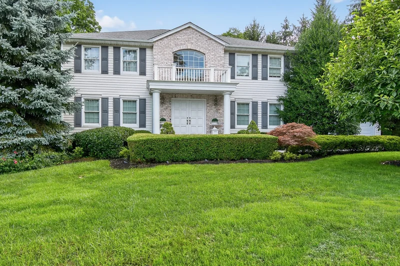 2 Gail Terrace, Glen Cove, NY 11542, Glen Cove, New York, United States. - Photo 33