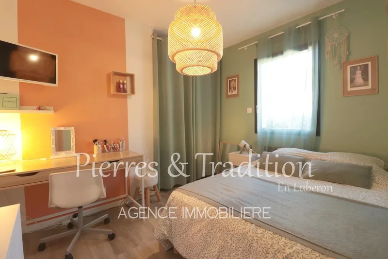 Saint-Saturnin-lès-Apt, Provence-Alpes-Côte d'Azur, France. - Photo 11