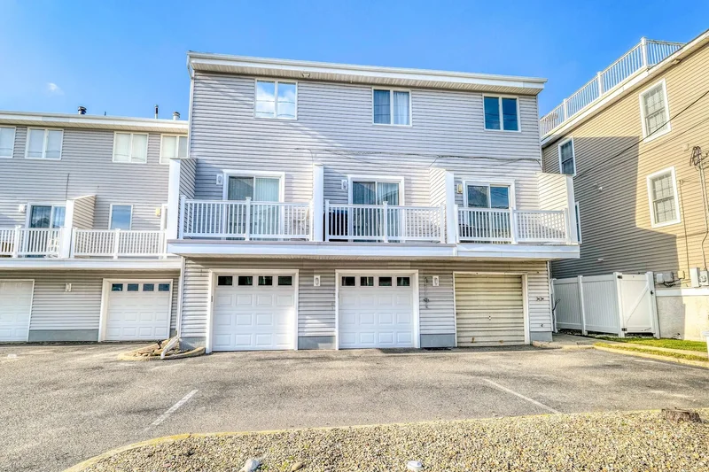 4015 West Ave, Ocean City, NJ 08226, Ocean City, New Jersey, United States. - Photo 33