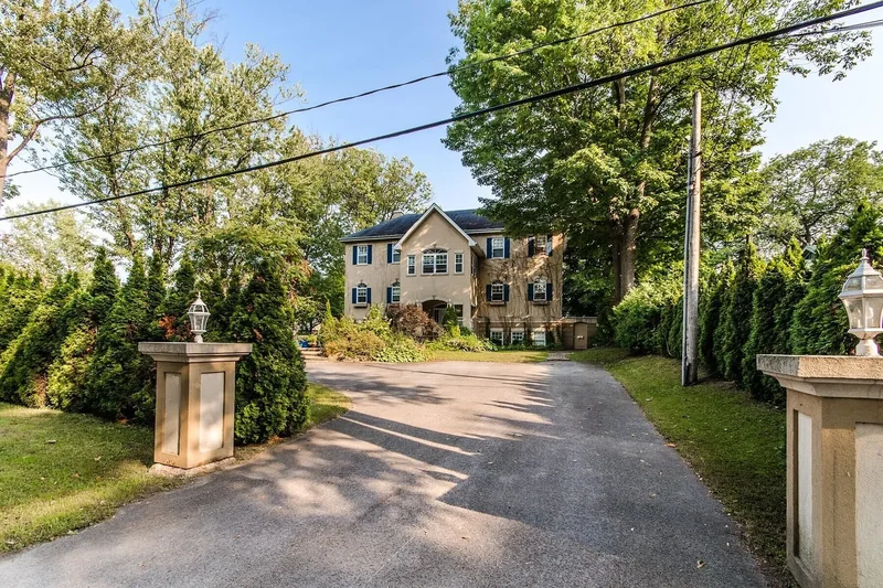 303 Ch. du Tour, Sainte-Dorothée, QC H7L1H3, Laval, Quebec, Canada. - Photo 18