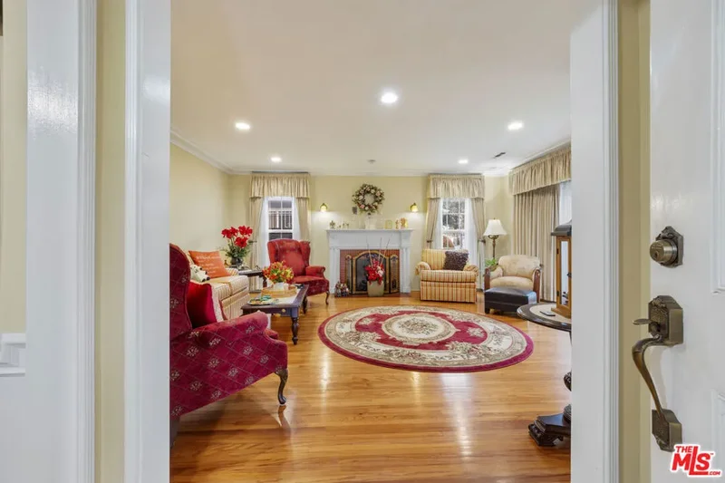 3763 Hepburn Avenue, Los Angeles, California, United States. - Photo 2