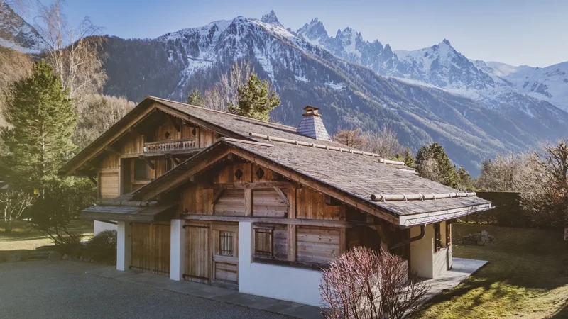 5-room chalet - Rare property in Les Tines.
