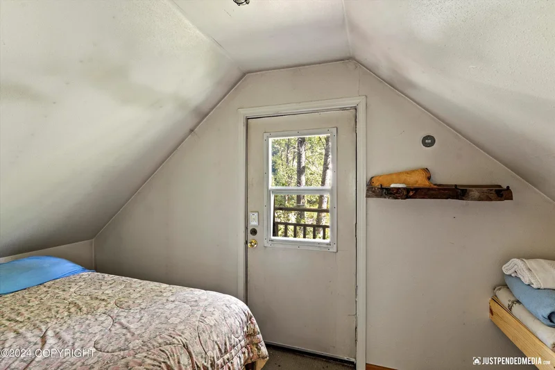 60995 Resurrection Creek Road, Hope, AK 99605, Hope, Alaska, United States. - Photo 43