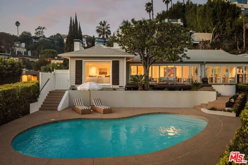 9279 Sierra Mar Drive, Los Angeles, California, United States. - Photo 21