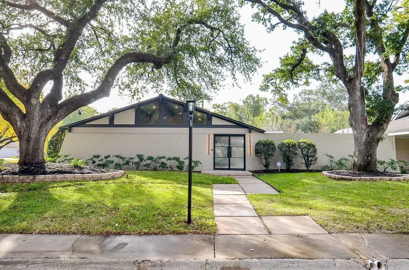 10003 Burgoyne Road, Houston, Texas, United States. - Photo 7