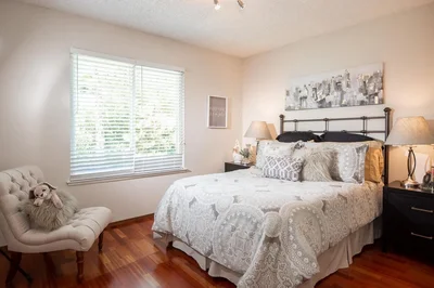 Thumbnail 37