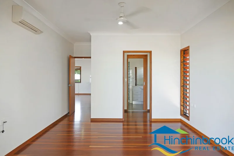 Cardwell, Marine Parade, Cardwell, Queensland, Australia. - Photo 20